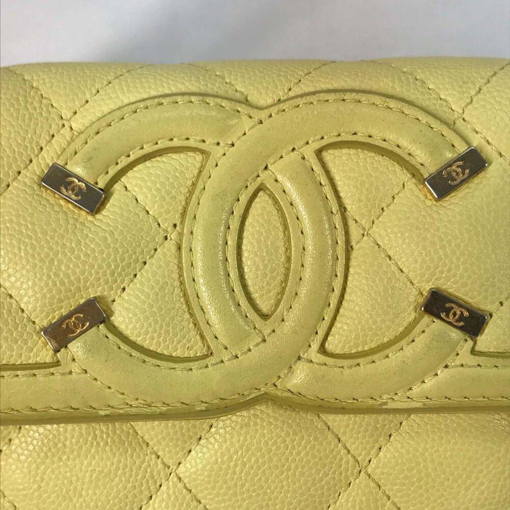 CHANEL Yellow Caviar Leather Logo Wallet - Picture 5 of 16
